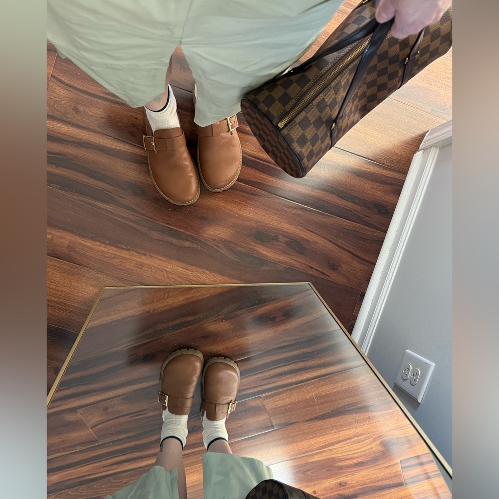 Michael Kors Brown 100% Leather  Clogs Slip-On Shoes with Gold Buckle size 7,5 - Picture 10 of 13
